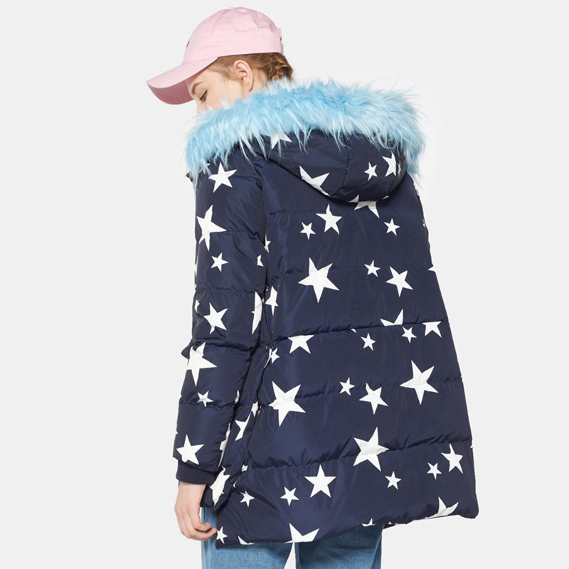  艾格银座羽绒服