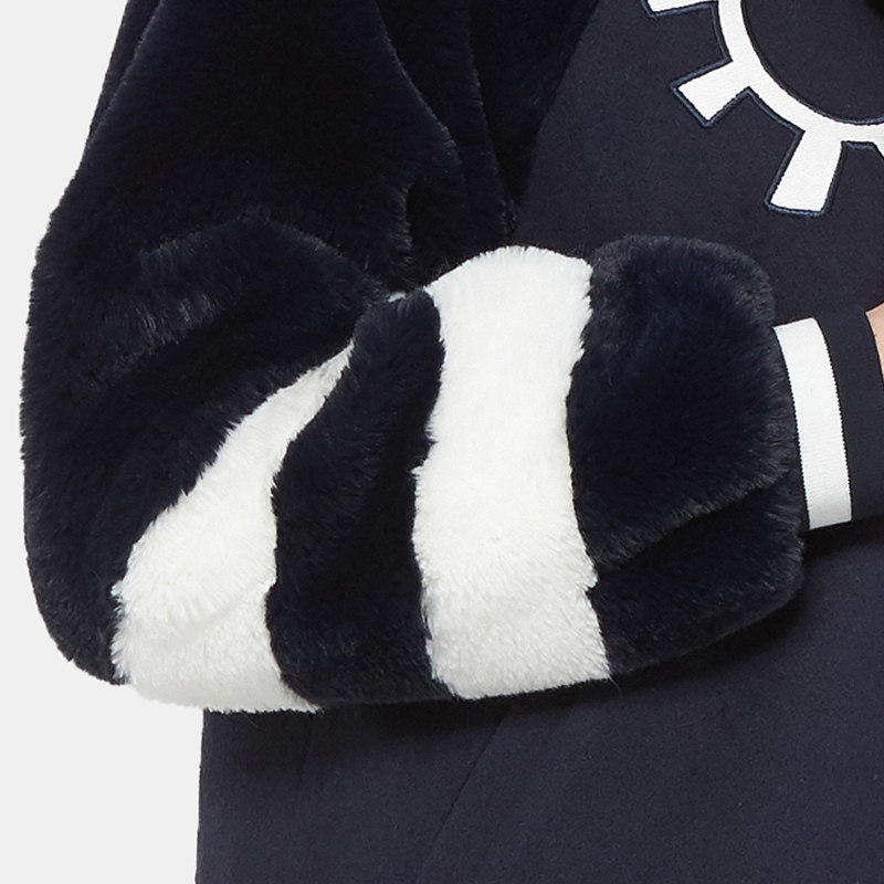 【断码xs/s】艾格冬羊毛卡通百搭舒适 艾格银座短外套