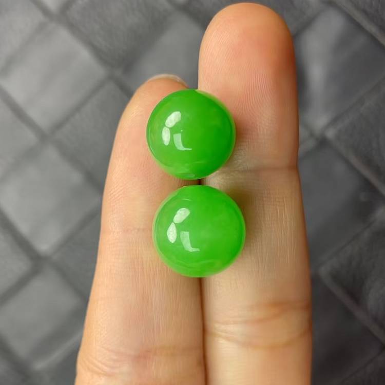 缅甸翡翠处理散珠帝王绿冰糯种满绿圆珠散珠单颗珠项链手链配珠子