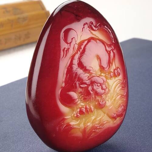 收藏级新疆和田玉下山虎吊坠羊脂玉红沁皮籽料生肖虎挂件附送证书 - 图1