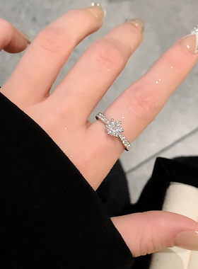 璀璨六爪锆石戒指女小众设计尾戒素圈戒指2024新款爆款开口食指