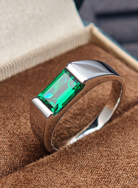 925纯银镀金时尚绿尖晶男戒指