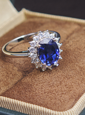 轻奢小众戴妃款培育蓝宝女戒