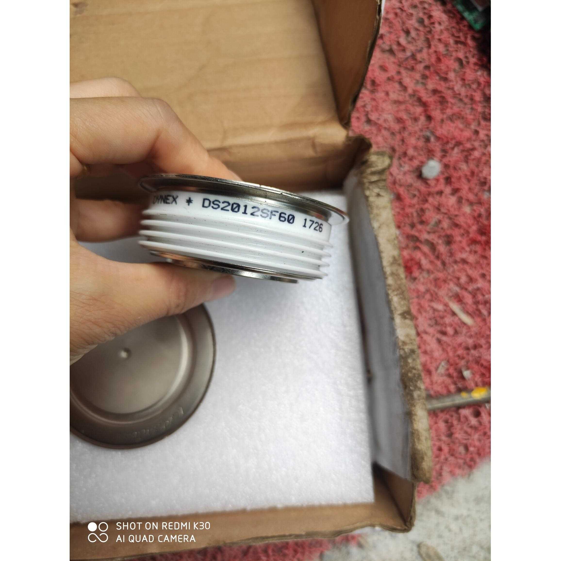 标价是空箱-可控硅DYNEX DS2012SF60 可控硅议价 - 图0