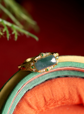 天然翡翠戒指纯银镀金复古轻奢风