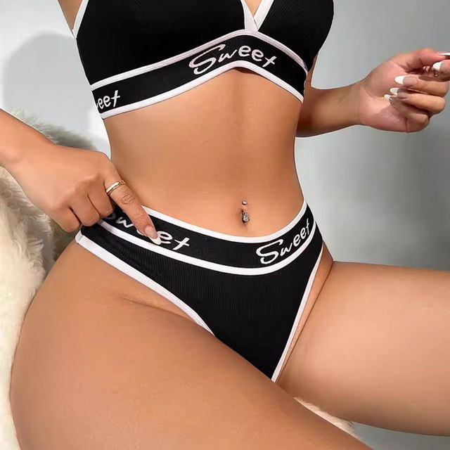 Mid-waist European and American lettering, wide-brim, tummy-controlling, comfortable thong