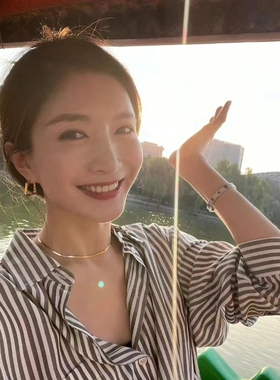 金色钛钢锁骨链，品质过硬