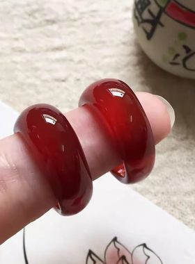 红色玉髓戒指 男女款水滴玛瑙玉石指环 2022年新款潮小众扳指