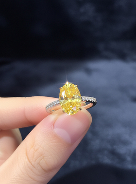 今饰有约圆形璀璨火彩开口戒指女