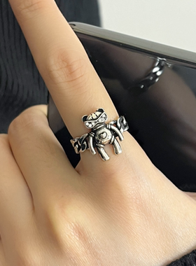 今饰有约甜酷小熊爱心戒指女