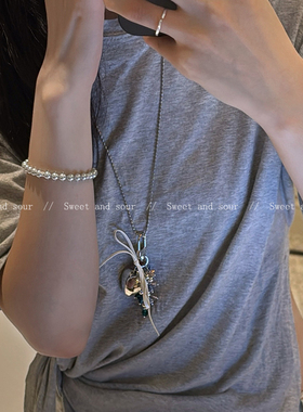 甜酷辣妹爱心项链高级感轻奢小众夏日锁骨链2025年新款冷淡风颈链