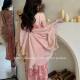 ລະດູຮ້ອນໃໝ່ປີ 2026 ແບບ retro V-neck lace-up mid-sleeve feminine age-reduced sun protection back cardigan shawl outer wear