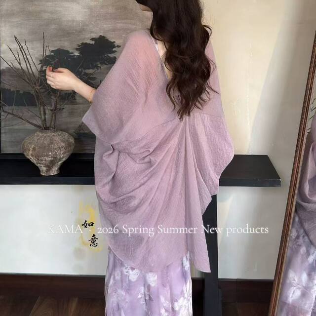 ລະດູຮ້ອນໃໝ່ປີ 2026 ແບບ retro V-neck lace-up mid-sleeve feminine age-reduced sun protection back cardigan shawl outer wear
