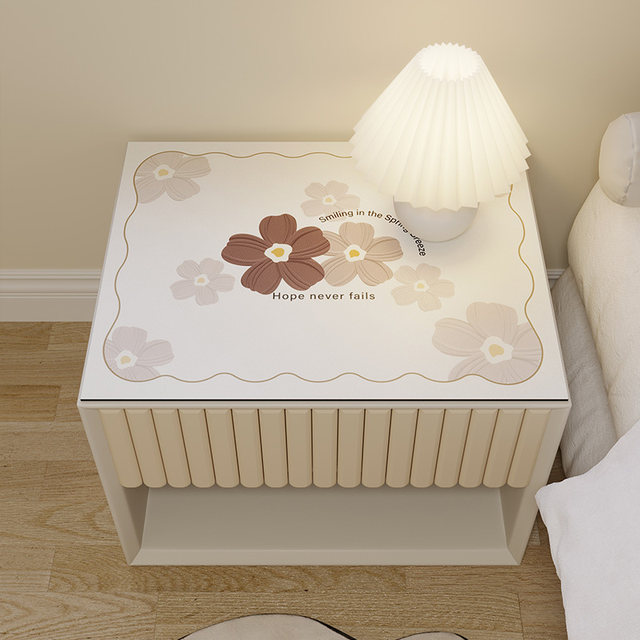 Bedside table mat modern simple oil-resistant no-wash cover