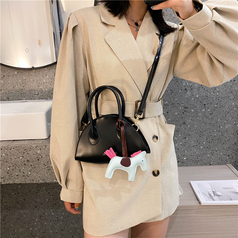 女2020新款潮撞色今年流行的小包包 圣茵娜女士包袋