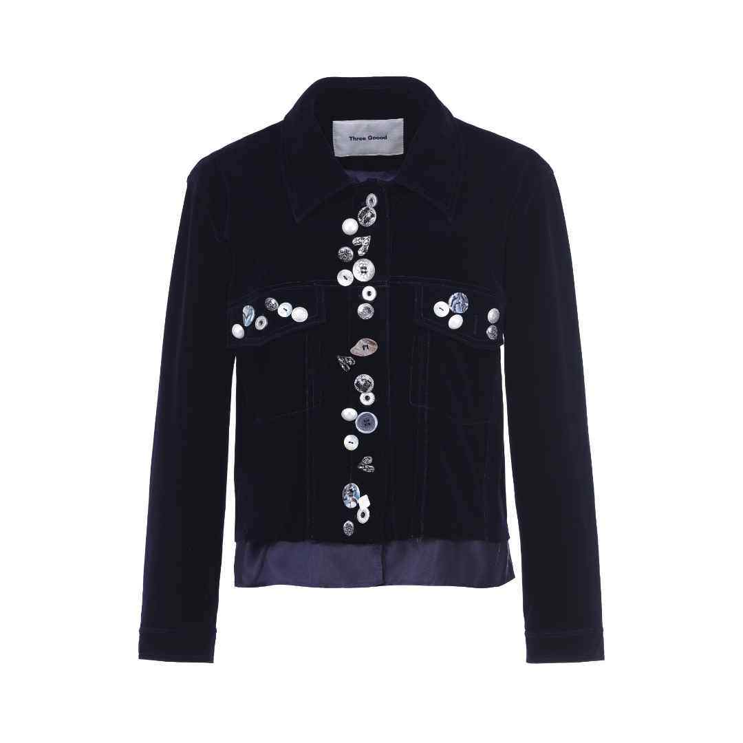 THREE GOOOD殷三吉 凛冬恋歌扣子设计丝绒短外套女设计感时尚新款 - 图3