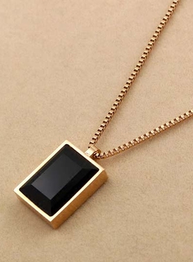 玫瑰金长方形黑色水晶钛钢锁骨链