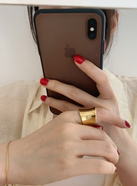 夸张宽版光面钛钢戒指