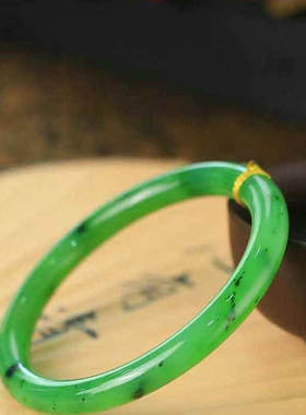 天然和田玉碧玉老料菠菜绿手镯