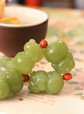 天然和田玉黄口料发财猪手串