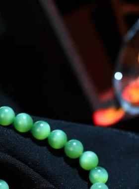 天然和田玉碧玉猫眼手串