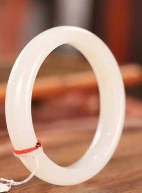 新疆和田玉白玉手镯女款