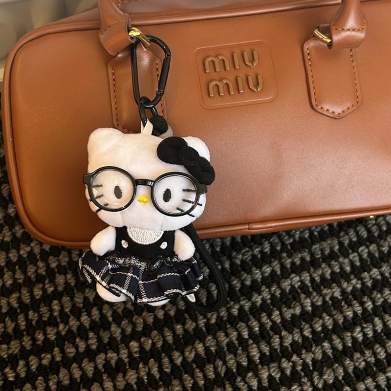日本代购GP春日出游Kt公仔毛绒玩偶眼镜kt包包挂件女生包挂饰礼物 - 图0
