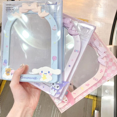 Креативные косметические зеркала miniso名创优品三丽鸥玉桂狗库洛米蝴蝶结美颜化妆镜桌面台式镜子