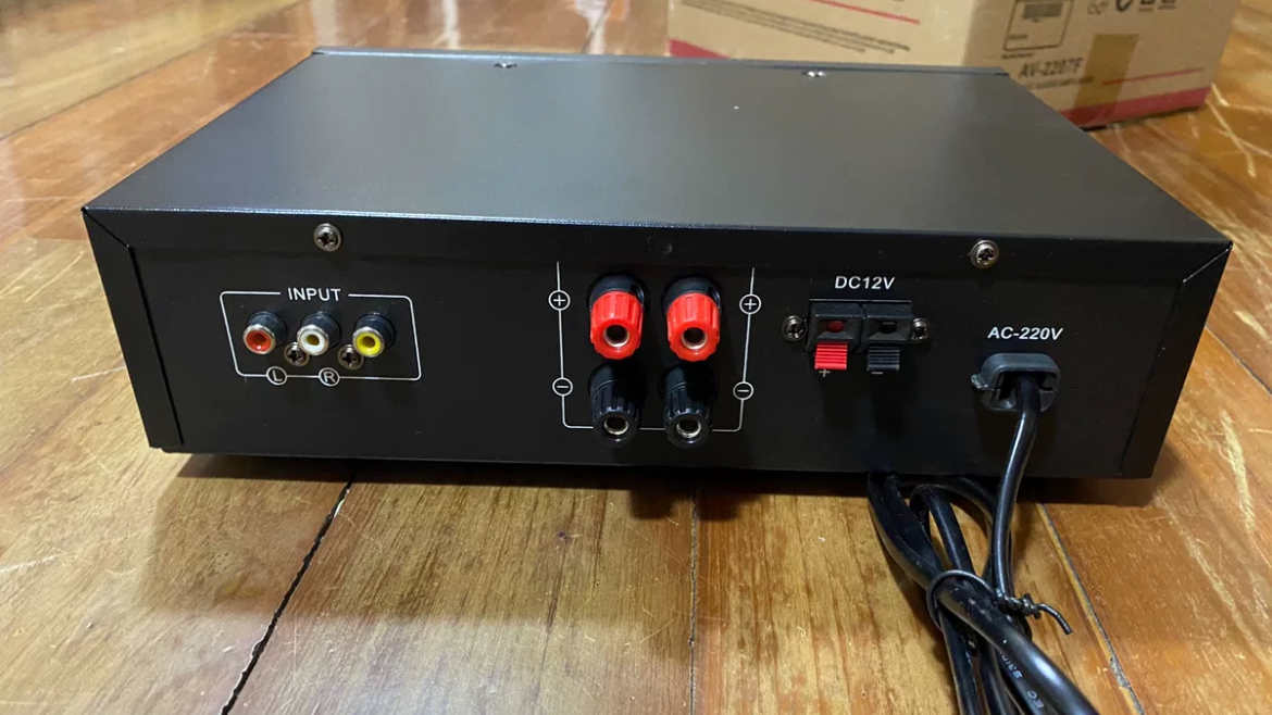 Small amplifier Bluetooth 2.0 amplifier supports Bluetooth USB disk 12V power 100w