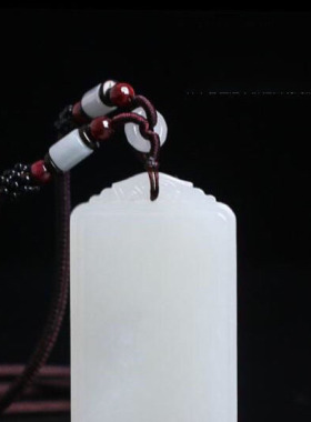 白色平安牌吊坠男女款