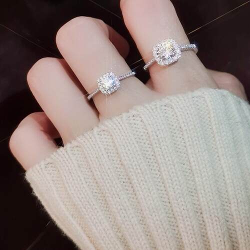 方糖方包圆钻锆石1克拉四爪50分仿真钻戒求婚结婚微镶碎钻戒指女 - 图3