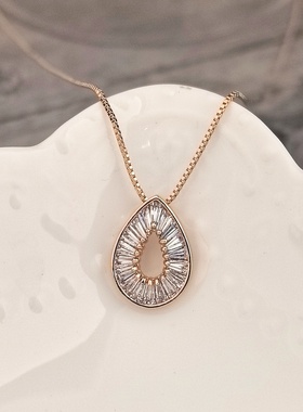 轻奢小众水滴镶钻玫瑰金锁骨链