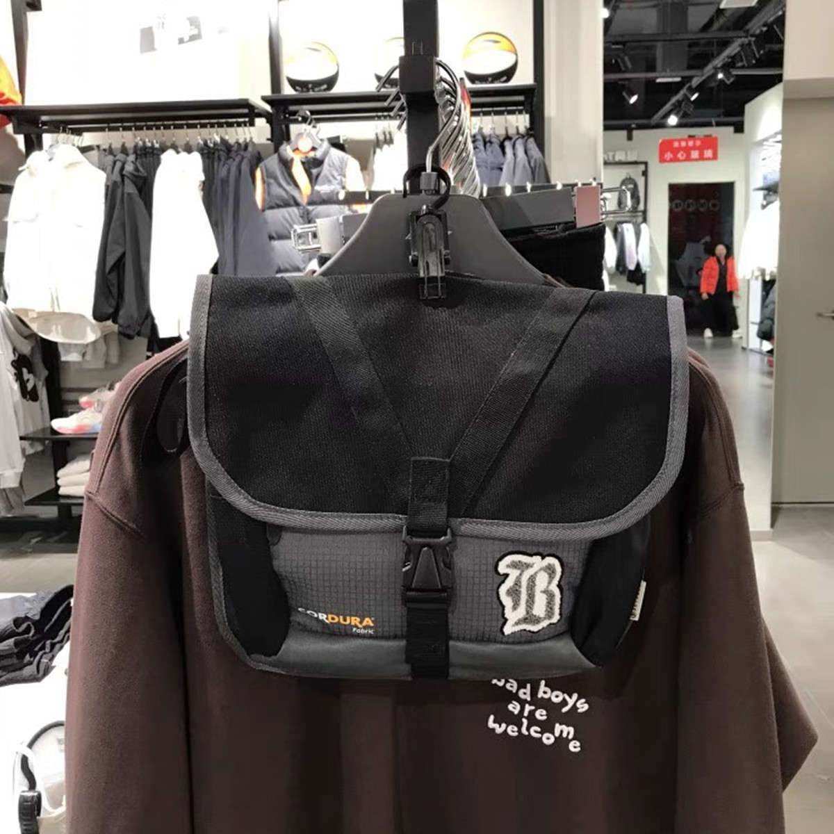 ABDS635 sports and leisure crossbody bag for men and women