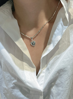 S925纯银韩版小众设计白银色时尚吊坠个性简约时髦心形字母侧坠