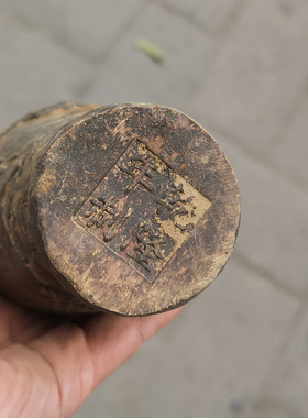 仿古风富贵吉祥狮子头双耳宝瓶