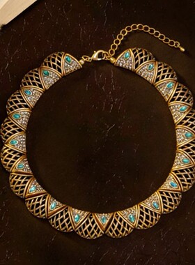 复古vintage做旧金绿石项链中古重工时尚简约锁骨链镂空扇形项链