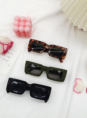 小猪旦旦防紫外线方框休闲男女太阳镜