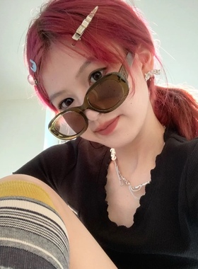 香粉个性辣绿色太阳镜粗边椭圆猫眼网红高级感墨镜可配近视遮强光