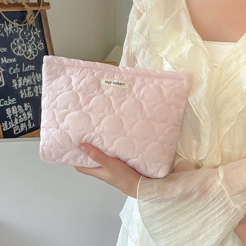 ins日韩绗缝小熊手拿包化妆包收纳袋大容量女旅行洗漱品护肤品包,淘宝优惠券,粉丝福利购,淘宝优惠卷