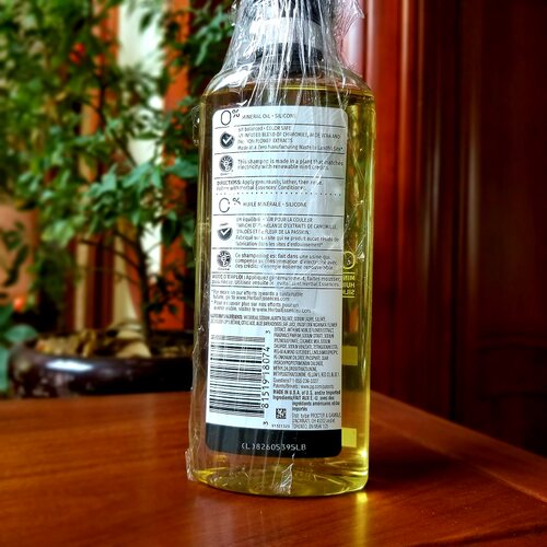 现货美国 伊卡璐(Clairol) 洋甘菊无硅油洗发水 修护柔亮 400ml*1 - 图1