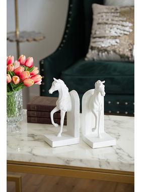 出口美式书房样板房立马摆件书档