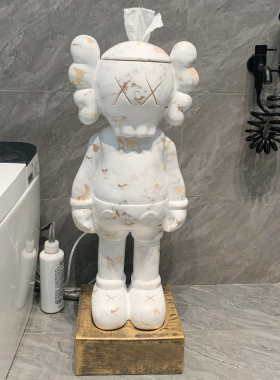 卫生间落地卷纸卡通公仔摆件