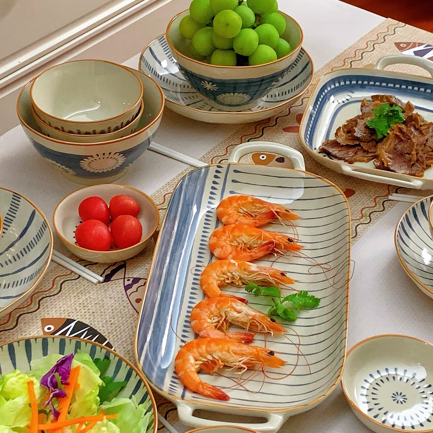 日式釉下彩2025新款碗碟套装家用高颜值陶瓷餐具乔迁送礼饭碗盘子