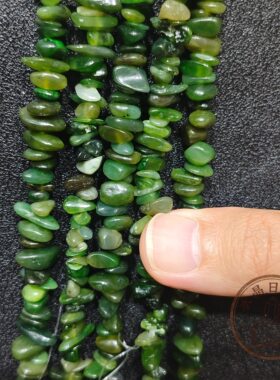 天然和田玉碎石打孔串珠 墨绿色DIY手工饰品 手链手串用珠