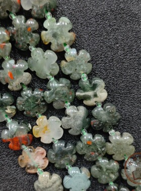 天然浅绿色血石梅花珠子 绿底飘红五瓣梅花DIY 异形珠复古风