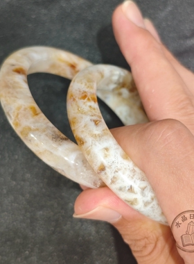 天然水晶优化 黄水晶手镯女款 蜜糖黄雪花纹理 油润光泽复古风