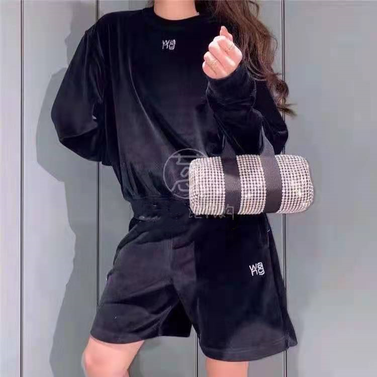 nukoobaby妞儿宝贝旗舰店aw水钻包新款包包女斜挎包镶钻小包波士顿枕头包圆筒手提包潮2