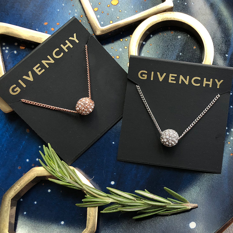 客邻尚品海外旗舰店菜鸟Givenchy/纪梵希许愿球项链女满天星镶钻锁骨链简约项链0
