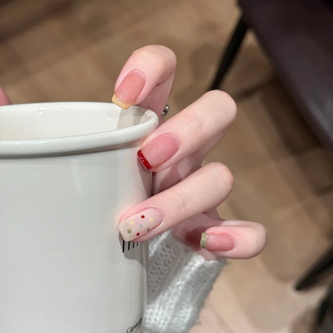 手工定制成品穿戴甲手工美甲新款彩虹波点显白光疗假指甲贴片孕妇,淘宝优惠券,粉丝福利购,淘宝优惠卷