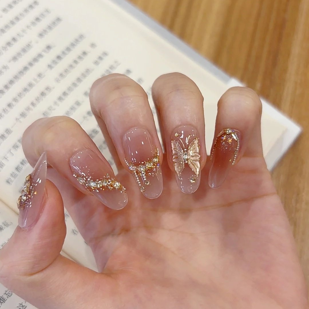 手工定制成品穿戴甲手工蝴蝶2025新款显白光疗假指甲贴片孕妇新娘,淘宝优惠券,粉丝福利购,淘宝优惠卷